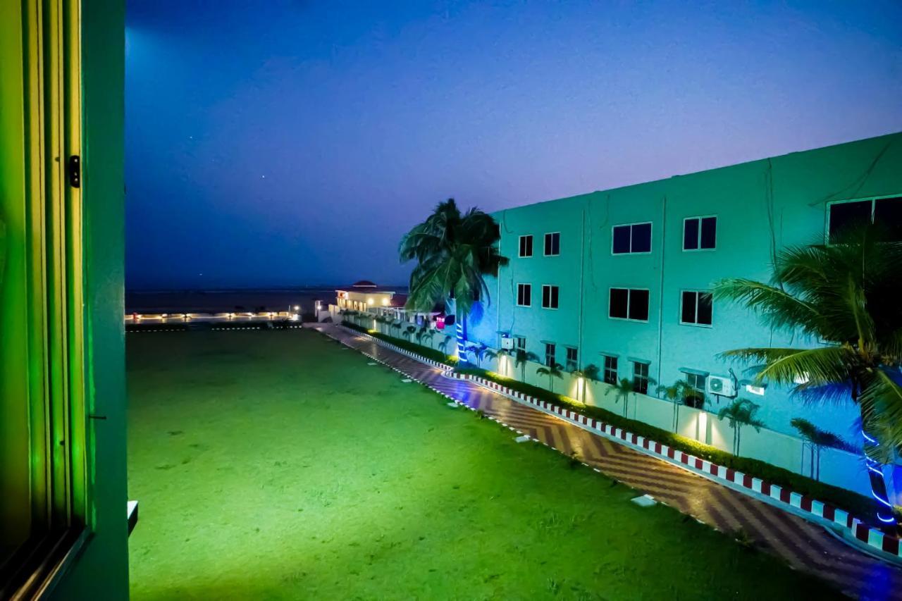 Silver Sand Eco Resort !! Beachfront !! With Biggest Pool And Huge Open Area !! Ideal For Weddings !! Couple Friendly !! Мандармані Екстер'єр фото