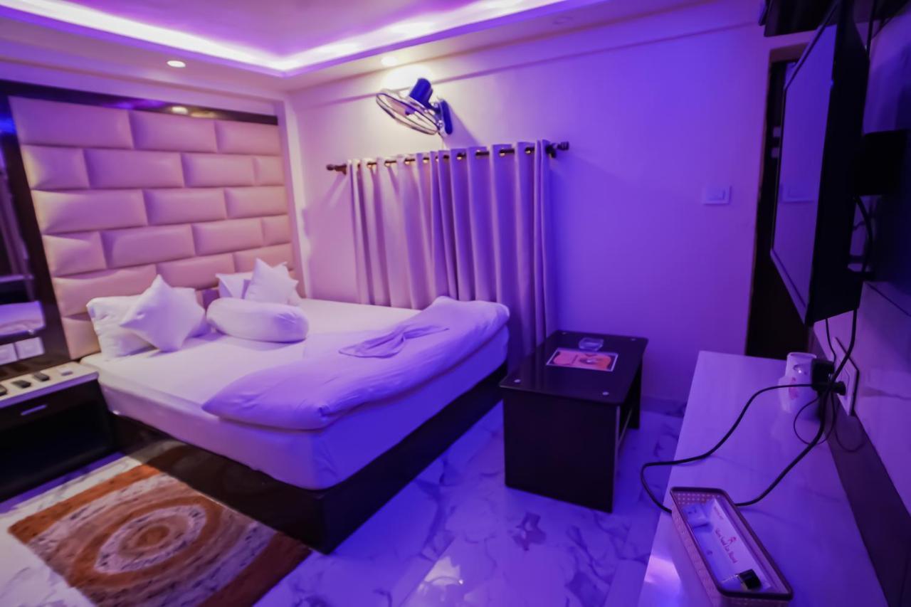 Silver Sand Eco Resort !! Beachfront !! With Biggest Pool And Huge Open Area !! Ideal For Weddings !! Couple Friendly !! Мандармані Екстер'єр фото