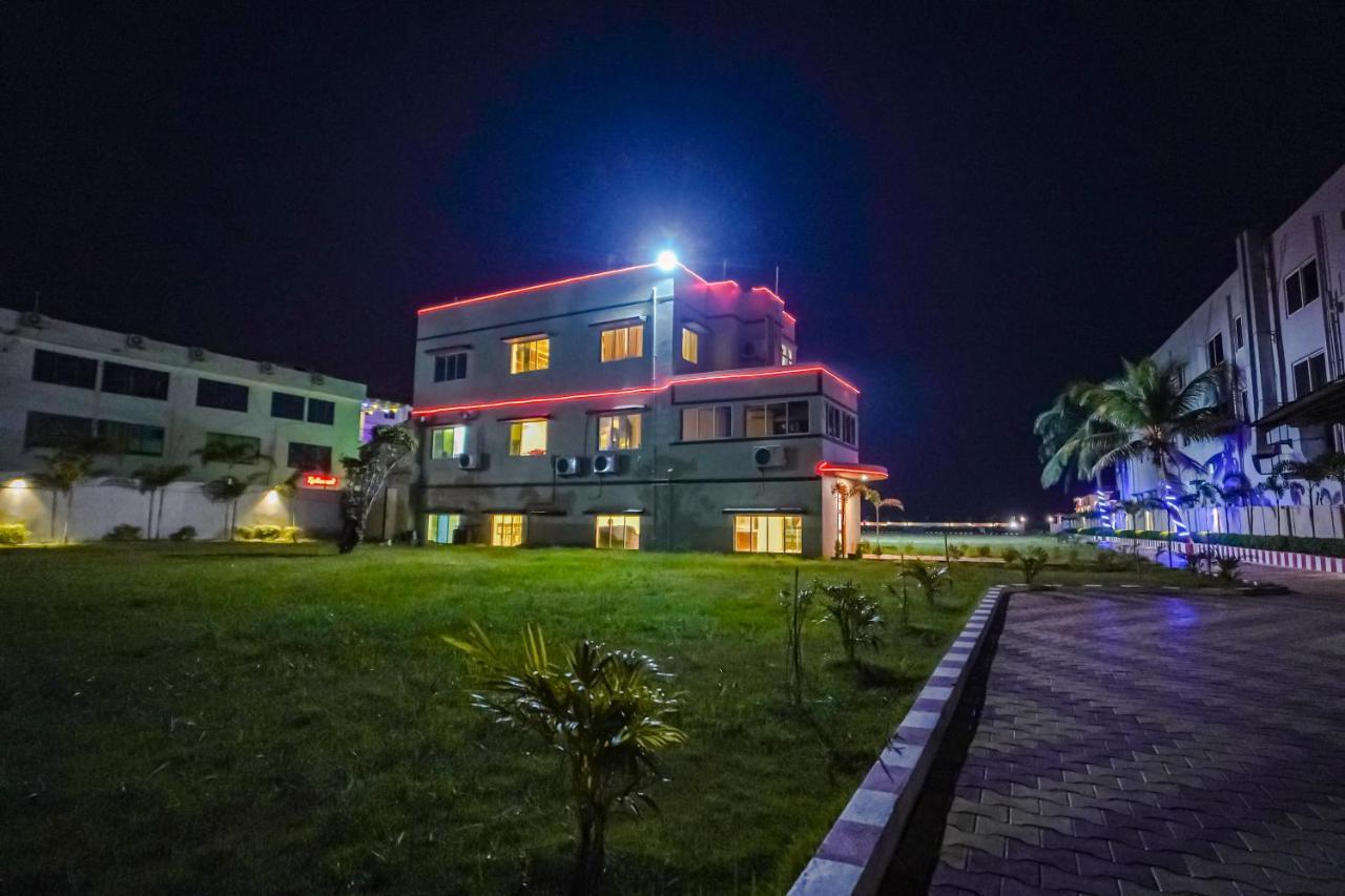 Silver Sand Eco Resort !! Beachfront !! With Biggest Pool And Huge Open Area !! Ideal For Weddings !! Couple Friendly !! Мандармані Екстер'єр фото