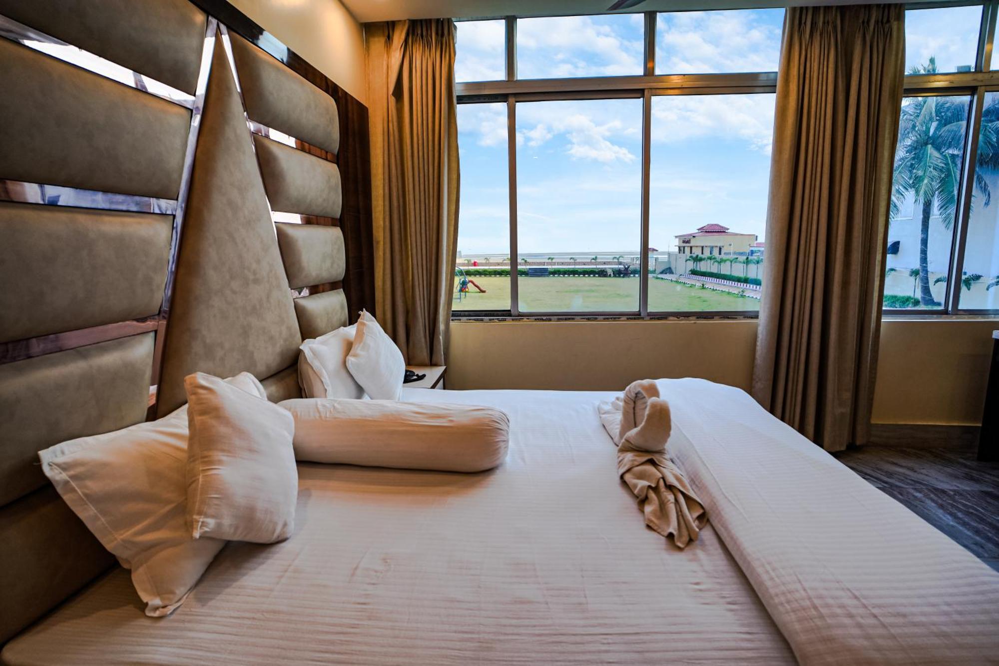 Silver Sand Eco Resort !! Beachfront !! With Biggest Pool And Huge Open Area !! Ideal For Weddings !! Couple Friendly !! Мандармані Екстер'єр фото